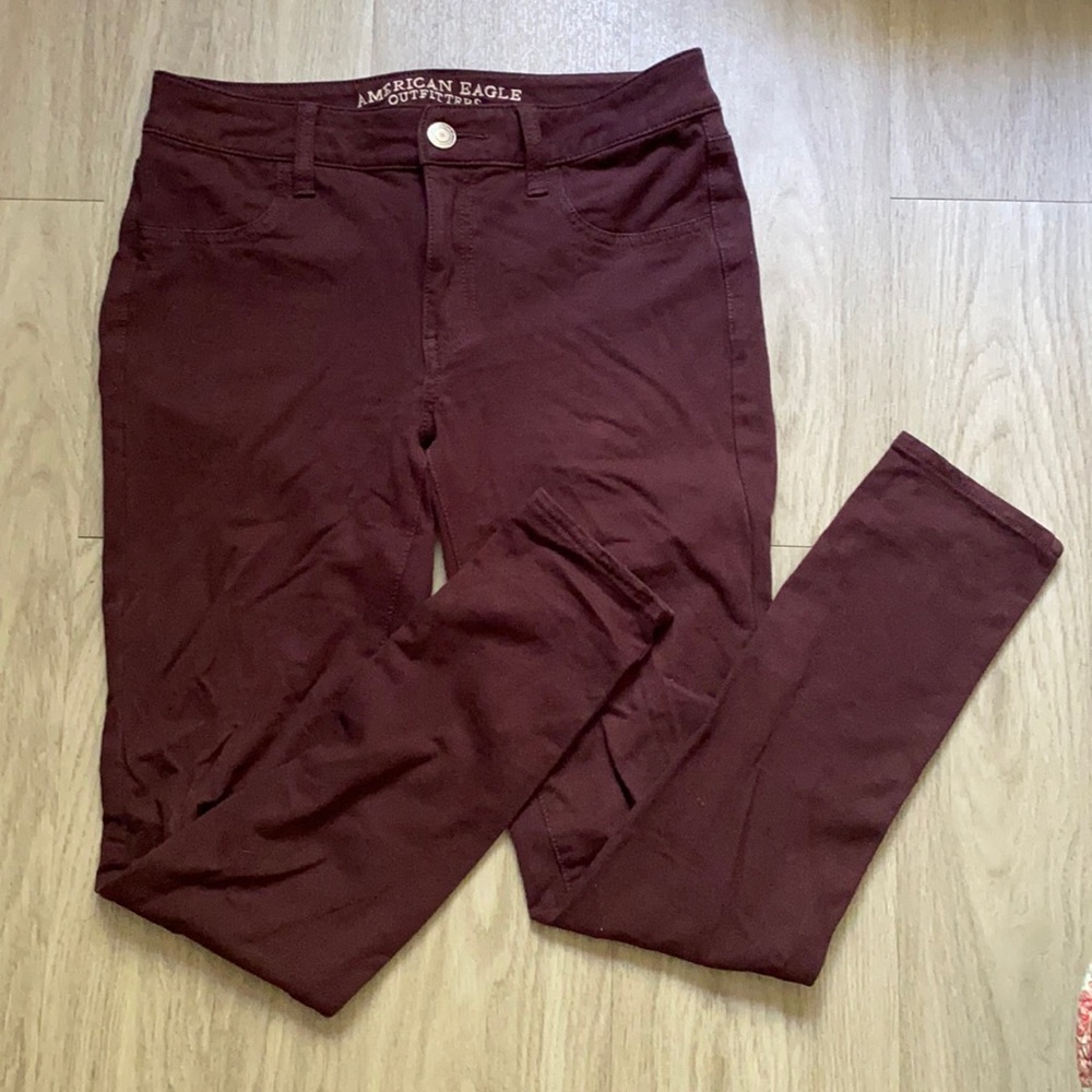 Burgundy American Eagle jeggings